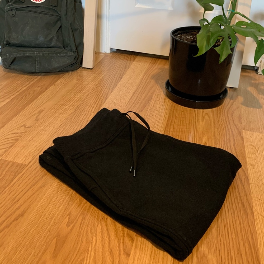 (SOLD) CRZ Yoga Joggers (With Zipper)
